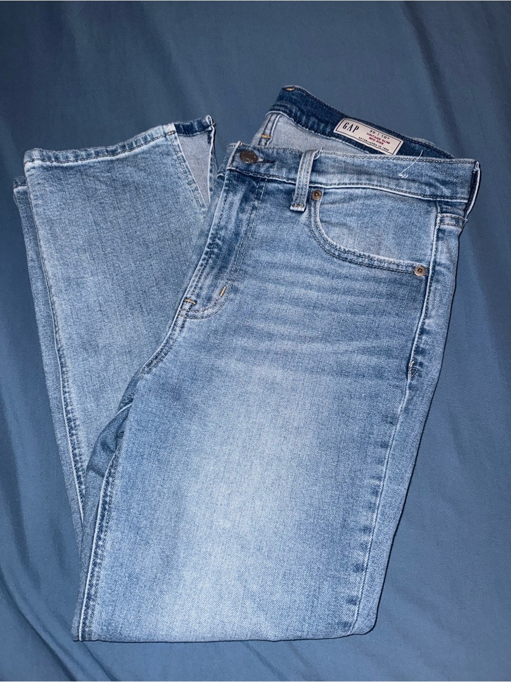 GAP Women's Vintage Slim Mid Rise